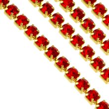 Rhinestone Chain (2 mm) Gold - Light Siam (2 meters)